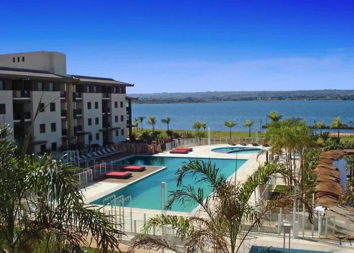Apartamento com suíte em Resort de Luxo.